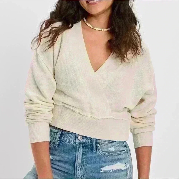 American Eagle Outfitters Tops - AE Cropped Wrap-Front Sweatshirt sz MEDIUM